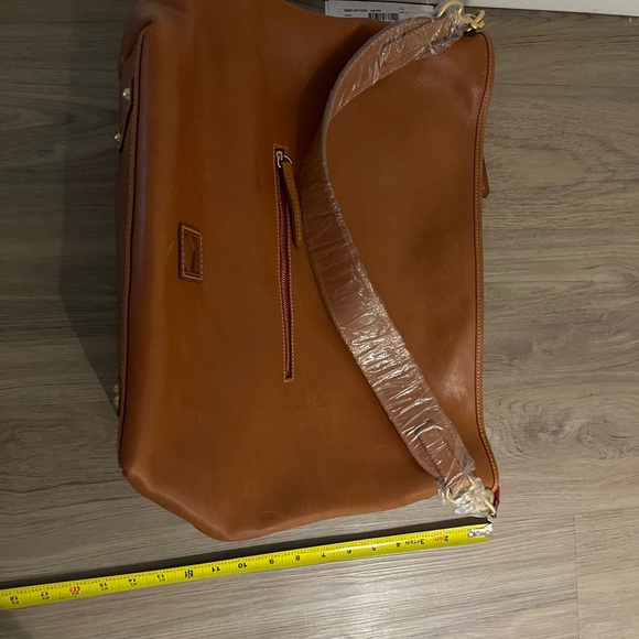 NWT Dooney & Bourke Tan Leather Hobo Bag - Picture 5 of 8